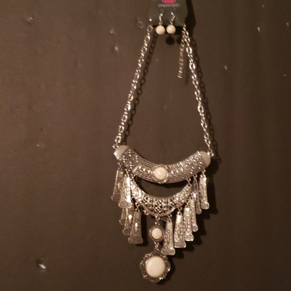 Necklace set